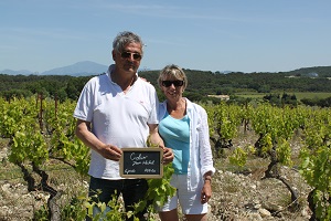 Vine adoption gift box France Rhone Valley
