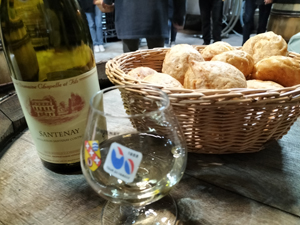 Tasting the Santenay white wine with Gourmet Odyssey
