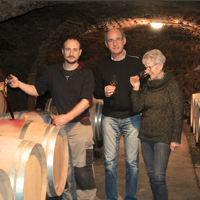 Organic red wine experience Gift. Jean-François, Yvette, and Simon Chapelle, the winemakers at Domaine Chapelle